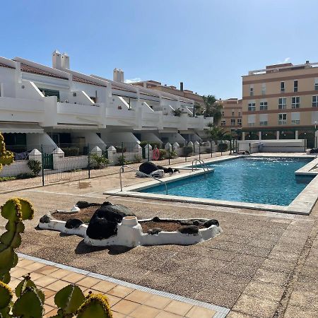 El Medano Balancon Apartment, Pool And Terrace Exterior photo